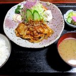 まこと家 - 豚焼肉定食(生姜焼き)！(2016,11/20)