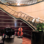 LOUNGE ON THE PARK - ライブ演奏があります