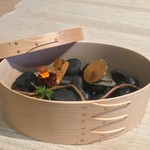 レヴォ - 鮎コンフィ人参 鶏皮