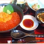  Sushi REI - 雲丹いくら丼（VND1300000）