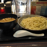 三ツ矢堂製麺 - つけめん８１０円（横）