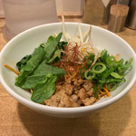 カーザ ルカ - ラー博は俺の社員食堂。  ミニペペロソチーノ和え麺！  辛さはMAXの5辛！  