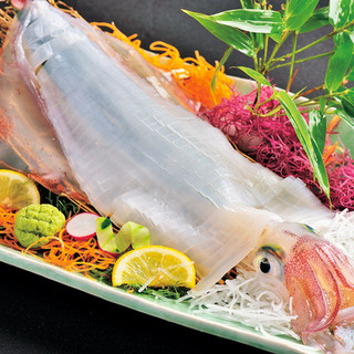 生け簀からあげてすぐに調理！鮮度抜群の活魚料理