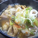 立呑屋 - もつ煮込みは 汁だく とてもいい出汁が出て美味しかった