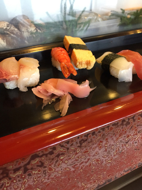 カウンターに蛇口が！』by DRAGON♩ : ぎふ初寿司 千疋分店 - 岐阜市