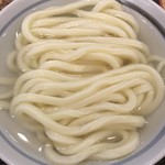 自家製さぬきうどんと肉 甚三 - 釜上げの麺（アップ）