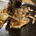 Okonomiyaki Yakisoba Fuugetsu - さぁ！食べましょう！(2016年9月)。