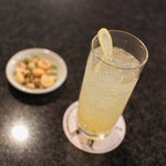 2016年11月再訪：路地裏を感じて(パッションフルーツ+ソーダ)☆