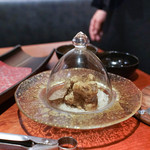 よろにく - すき焼き風にトリュフ