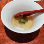 よろにく - 生豆腐に白い舞茸のジュレ