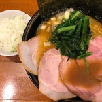 ラーメン 末廣家 - 