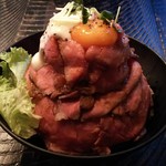 レッド ロック - ローストビーフ丼（大）　（2016年11月）