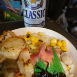 駅弁の弁菜亭 - 「活ホタテ　ホッキバター焼き弁当」と北海道限定クラシックビール。（2014年8月）