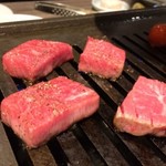 焼肉・冷麺 二郎 - 赤身肉 ランプ