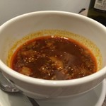 焼肉・冷麺 二郎 - 名物ユッケジャンスープ