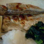 飲食笑商何屋ねこ膳 - 鯵開き