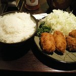 豚珍館 - カニコロセットです。これに豚汁がつきます。