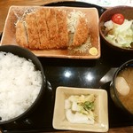 豊丸水産 - 【2016.12.1(木)】ワンコインランチ(並盛・とんかつ)500円