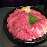 鈴富 - 【2016.11】鮪中落ちとトロの丼、1,620円