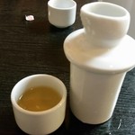 純手打ち十割そば 蕎澤 - 「旭若松」（徳島）をぬる燗でいただきました。