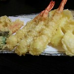 純手打ち十割そば 蕎澤 - 天ぷら盛り合わせ。