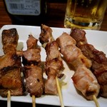 もつ焼 あぶさん - 串焼き