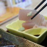 丸万屋 - トンボマグロ