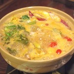 Tisanti Syou And Kositu Daining Guragara - 常連さんの一番人気のお鍋、トマトなべ（冬季限定）