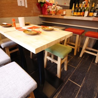 The store has a stylish atmosphere and is suitable for girls' gatherings, casual drinks, and reserved use☆