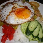 オリエンタルキッチン - タイ風野菜炒めプレート　550円
