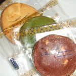 ア・ラ・カンパーニュ - クッキー3種。緑色は抹茶＆米粉。