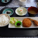 コロ手羽セット、520円