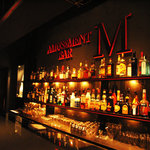 エム - 内観写真:AMUSEMENT BAR Mのロゴが大きく入ったカウンターまわりです!