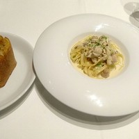 Gentillesse KOMACHI - ガーリックトースト、地鶏とポルチーニのパスタ