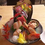 俺の魚を食ってみろ!! - (2016/12)俺の玉手箱 刺身盛合せ。ボタン海老、蟹味噌など豪華な魚介たちが勢揃い(*￣∇￣)ノ