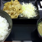 Yoshinoya - 豚生姜焼定食