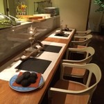 現代ガストロノミー 四匹の猫 - カウンター席