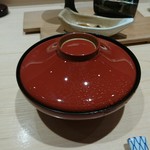 寿司割烹 魚紋 - 特注お吸い物。