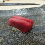 寿司割烹 魚紋 - 大間本鮪。