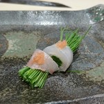 寿司割烹 魚紋 - 石鯛。