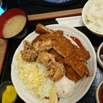 Toriyoshi Shouten - チキンチキン定食