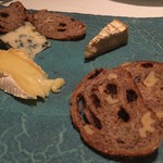 ア・ニュ ルトゥルヴェ・ヴー - チーズ