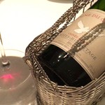 ア・ニュ ルトゥルヴェ・ヴー - 赤ワイン