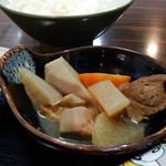 Okesa - 「アコウダイの煮魚定食に付いていた煮物」