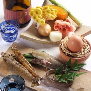津々浦々の食材と優れた職人技で生み出す、こだわりの天ぷら