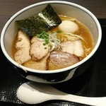 麺処 びぎ屋 - 特製醤油らーめん1080円