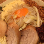 ラーメン 神豚 六浦関東学院前店 - 