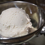 Kalpasi - バニラとスターアニスのアイスクリーム
