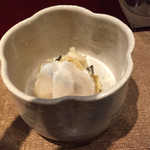 こなから - 河豚 身だけでなく、皮とか色々混ざり、食感が楽しいです。