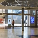 バリラックス ザ ガーデン - 地下からの行き方⑥梅田DTタワーを正面に見て右側通路へ